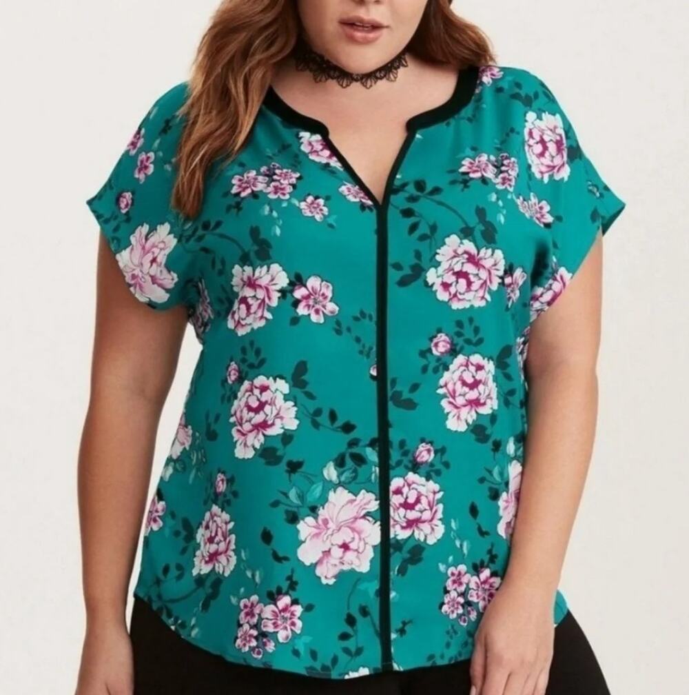 Torrid Floral Asian Top Womens Size 3X Turquoise Pink Peony Cherry Blossom